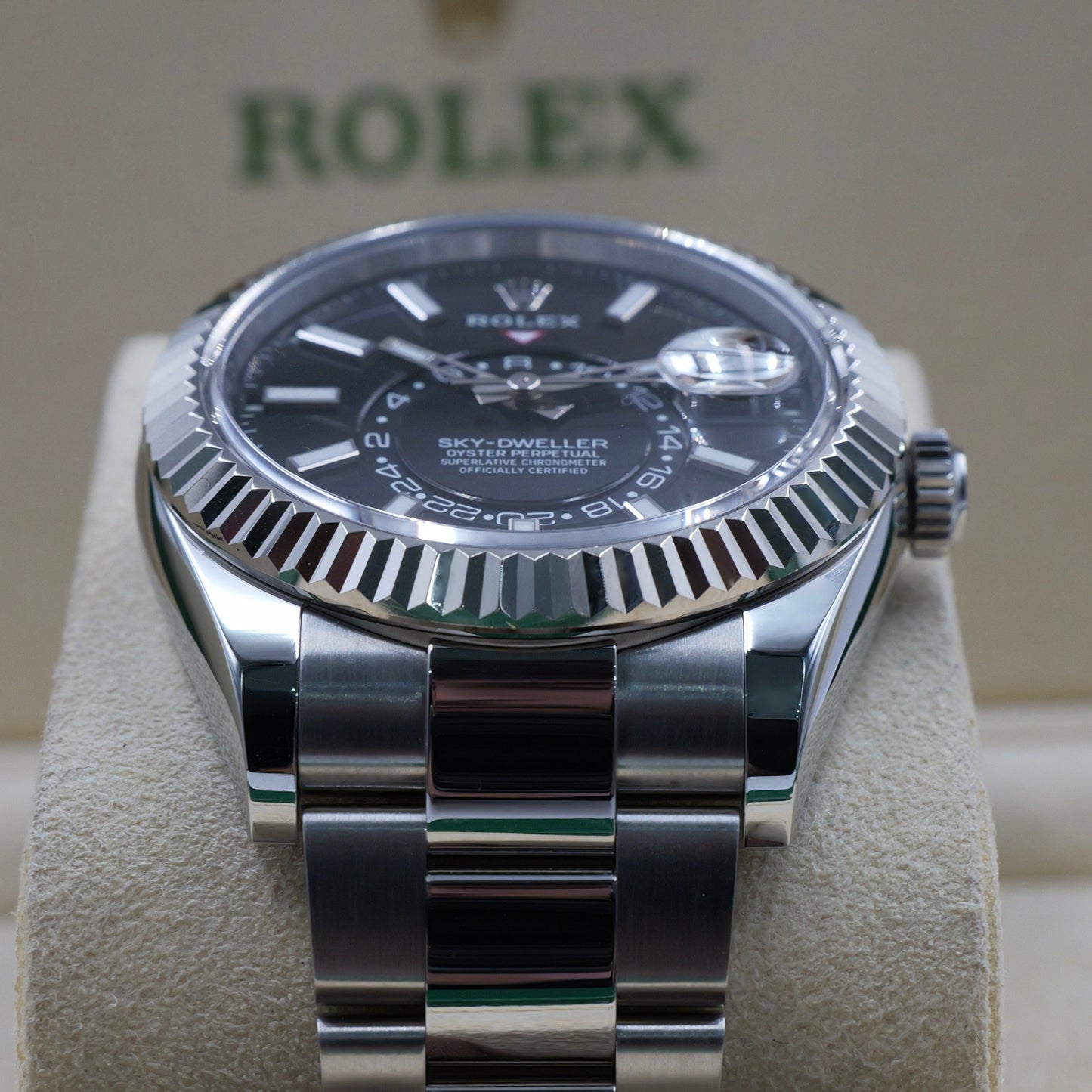 Rolex Sky-Dweller Black Dial 336934 Full Set 2023