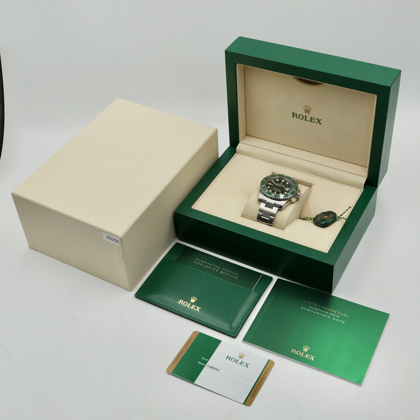 Rolex Submariner Date 'Hulk' 116610LV - Full Set (2015)