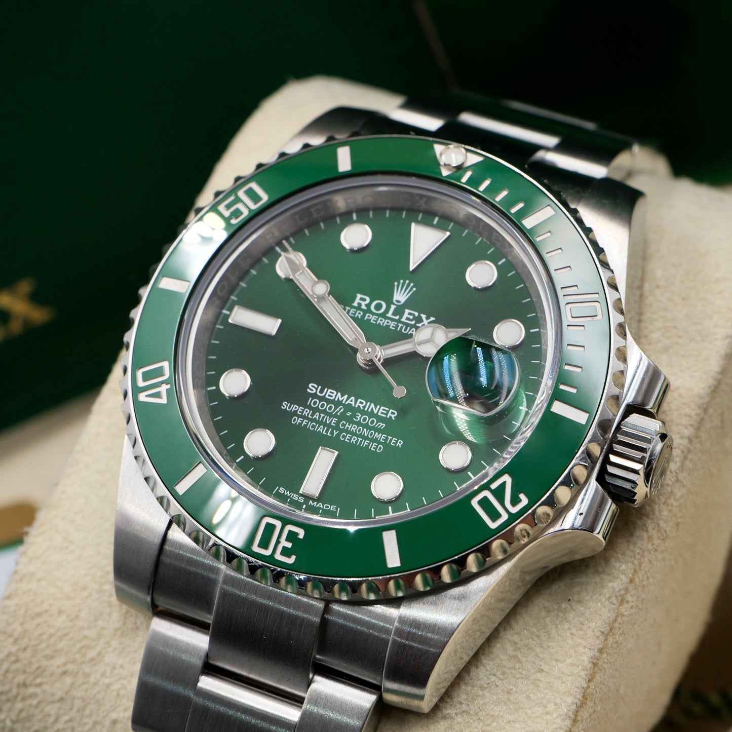 Rolex Submariner Date 'Hulk' 116610LV - Full Set (2020)