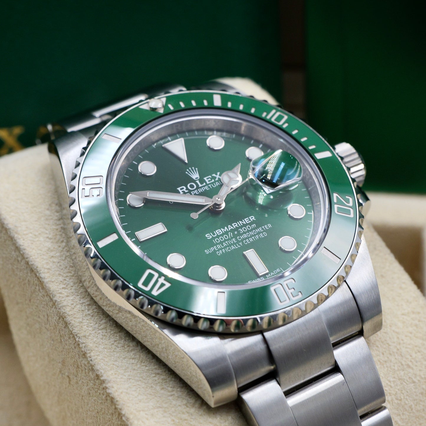 Rolex Submariner Date 'Hulk' 116610LV - Full Set (2020)