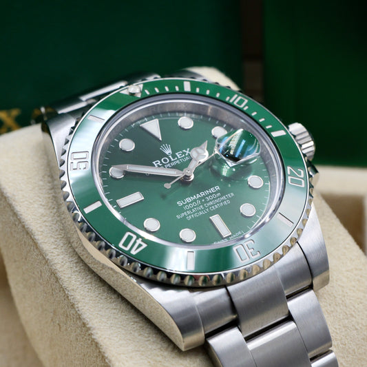 Rolex Submariner Date 'Hulk' 116610LV - Full Set (2020)
