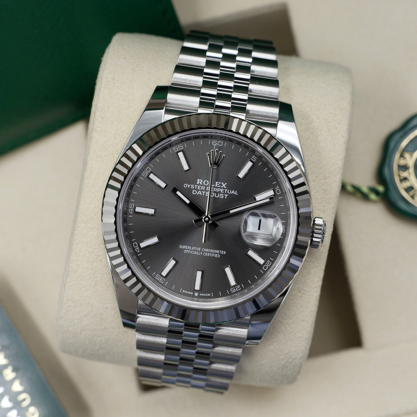 Rolex Datejust 41 Rhodium Dial Fluted Jubilee 126334 - Full Set (2025)