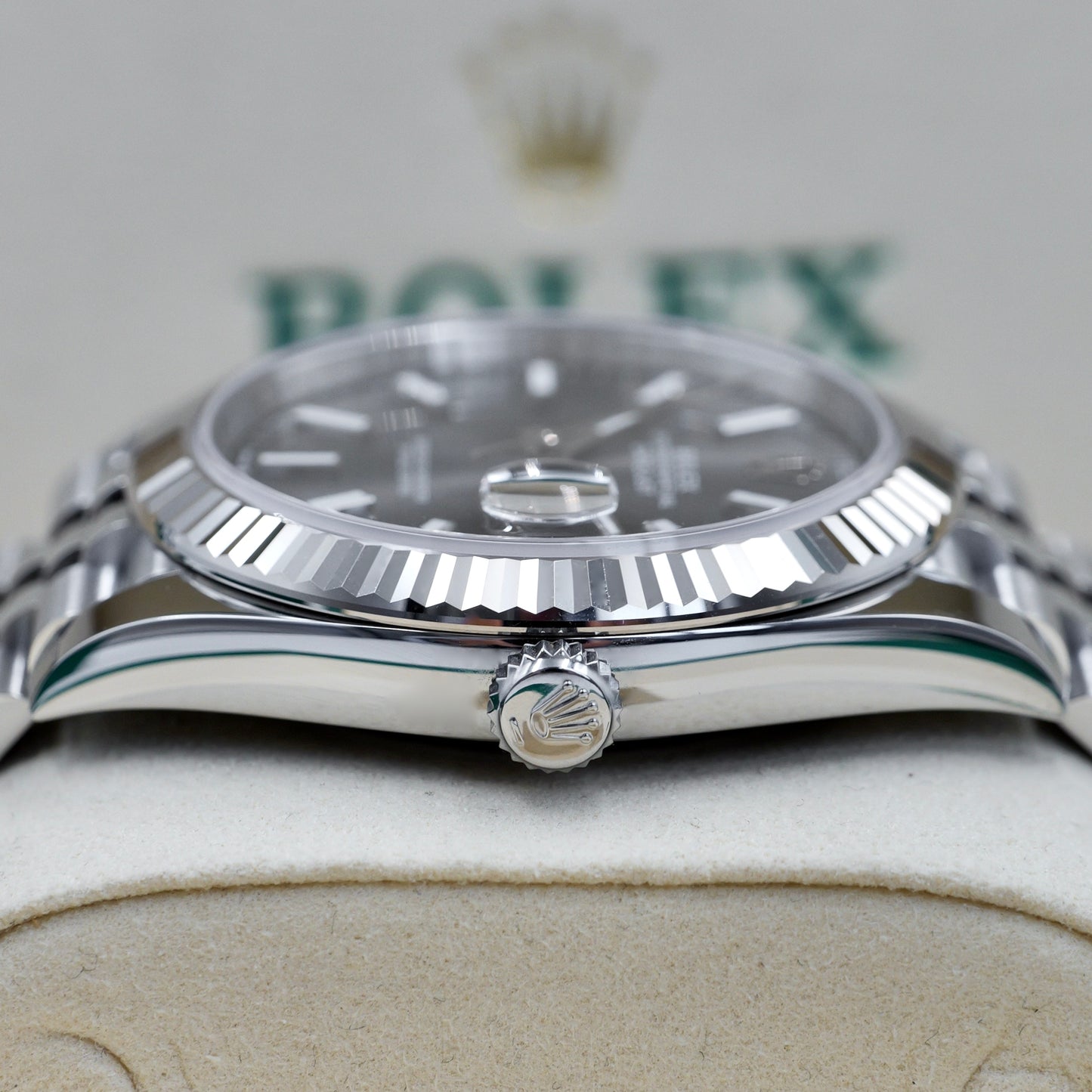 Rolex Datejust 41 Rhodium Dial Fluted Jubilee 126334 - Full Set (2025)