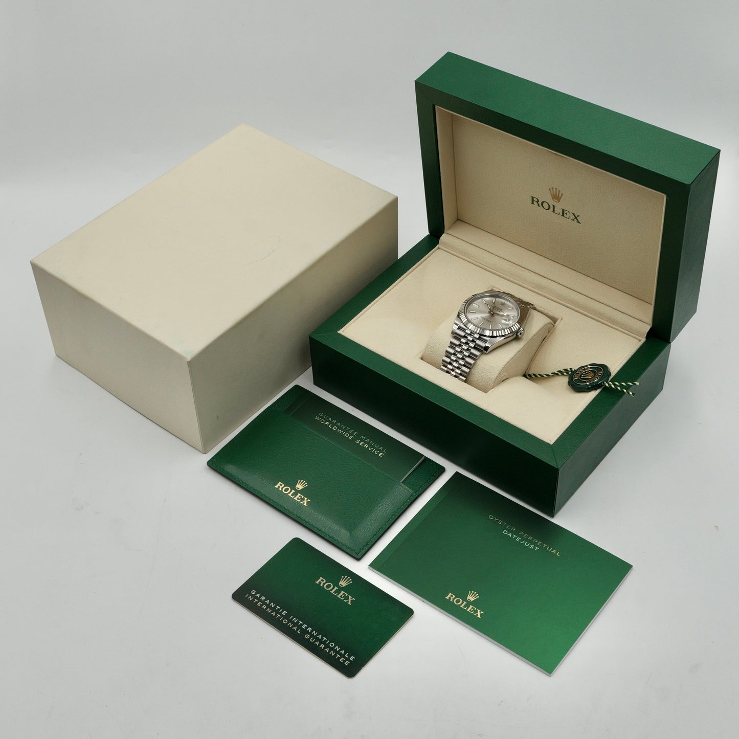 Datejust 41 Silver Baton Dial 126334 - Full Set 2025