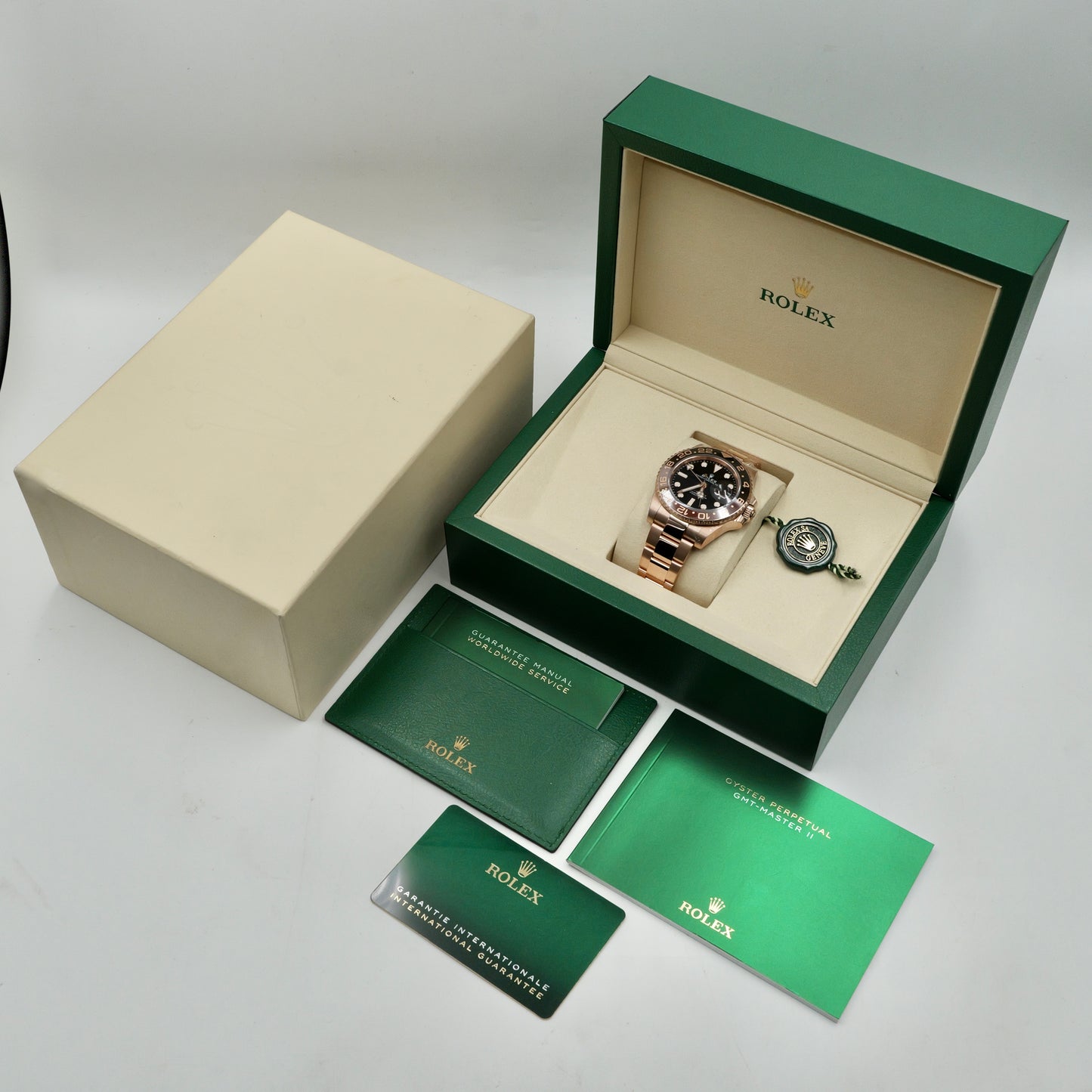 Rolex GMT-Master II Rootbeer 126715CHNR - Full Set (2021)