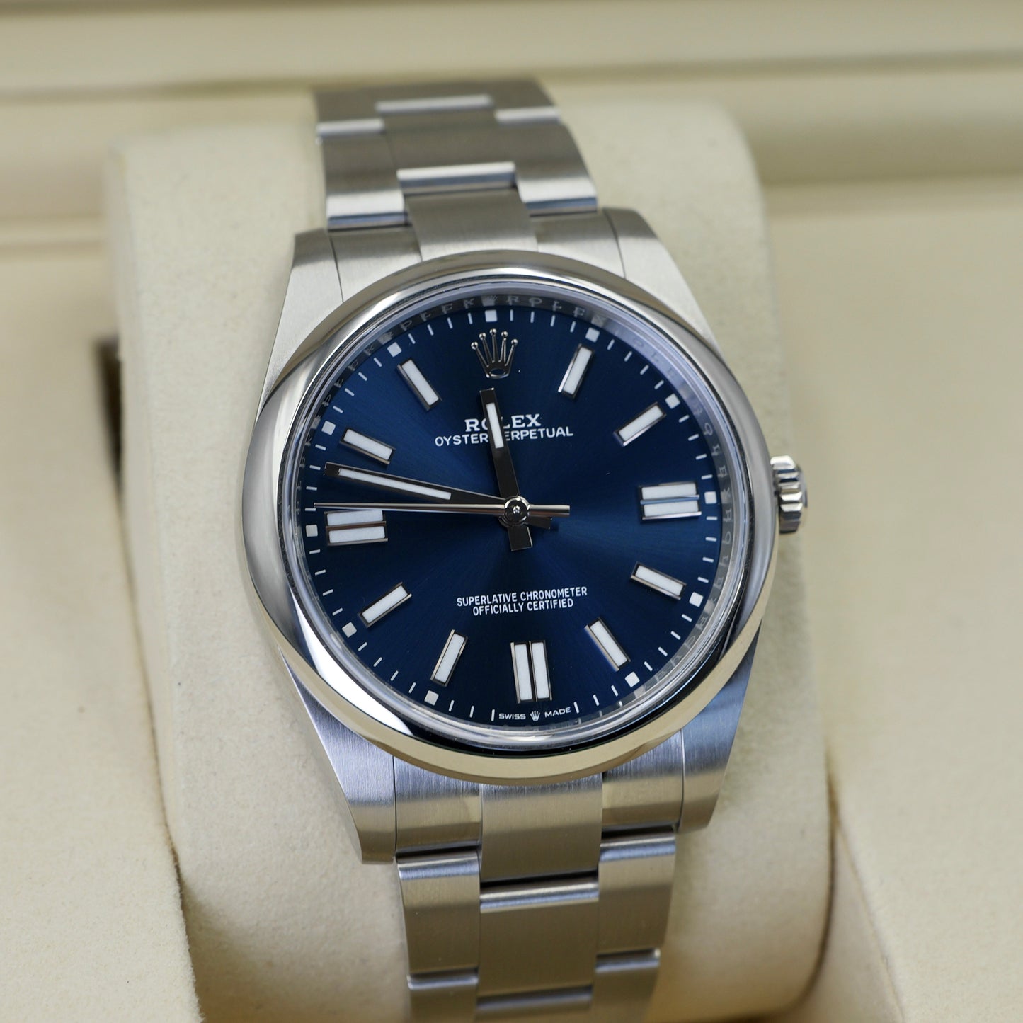 Rolex Oyster Perpetual 41 Blue Dial 124300 – Full Set (2025)