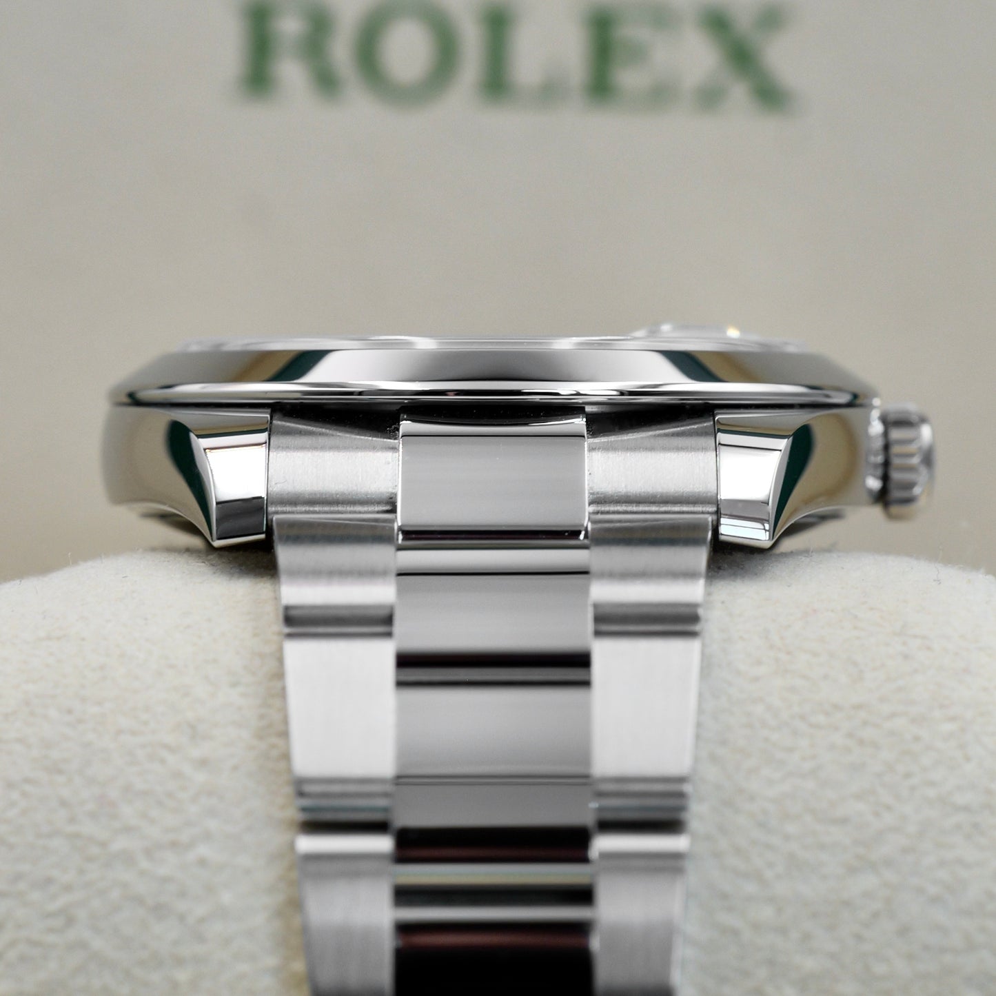 Rolex Datejust 41 White Roman Numeral Dial Smooth Bezel 126300 - Full Set (2024)