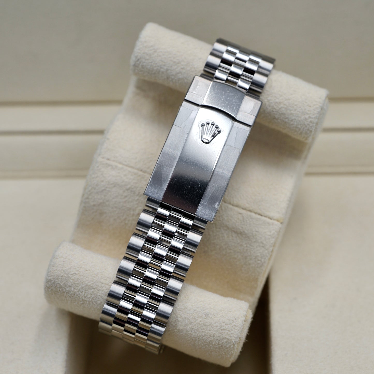 Rolex Datejust 41 Rhodium Dial 126300 - Full Set (2023)