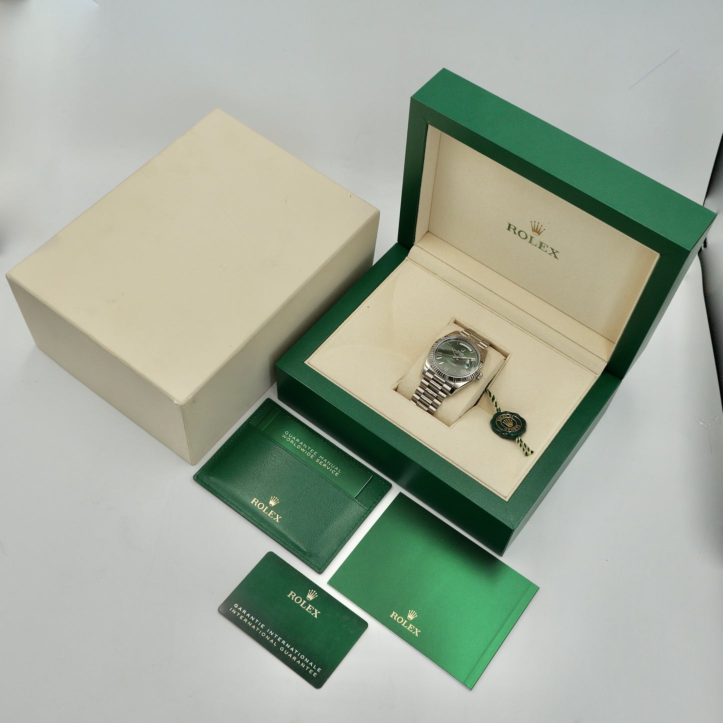 Rolex Day-Date 40 Olive White Gold 228239 - Full Set (2021)