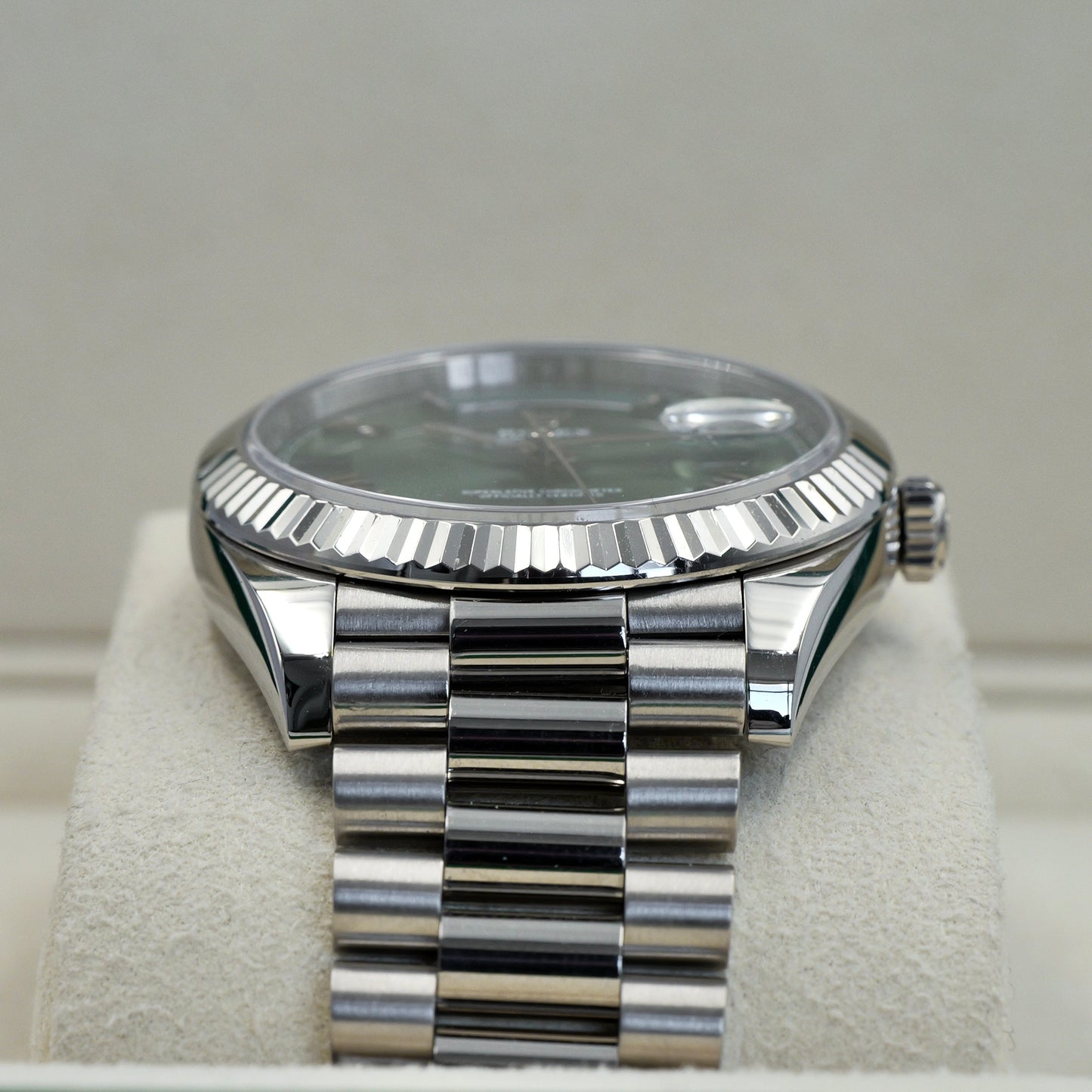 Rolex Day-Date 40 Olive White Gold 228239 - Full Set (2021)