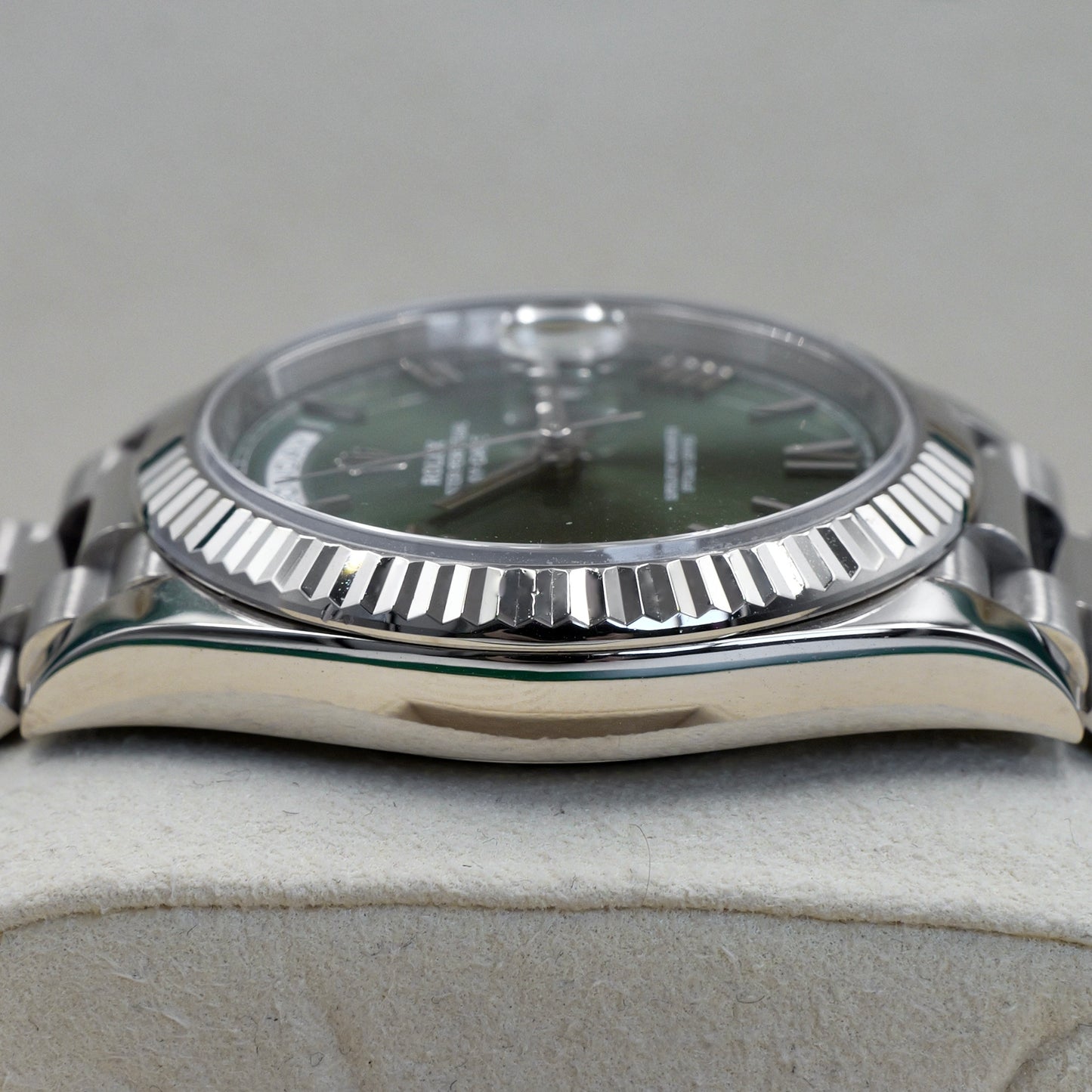 Rolex Day-Date 40 Olive White Gold 228239 - Full Set (2021)