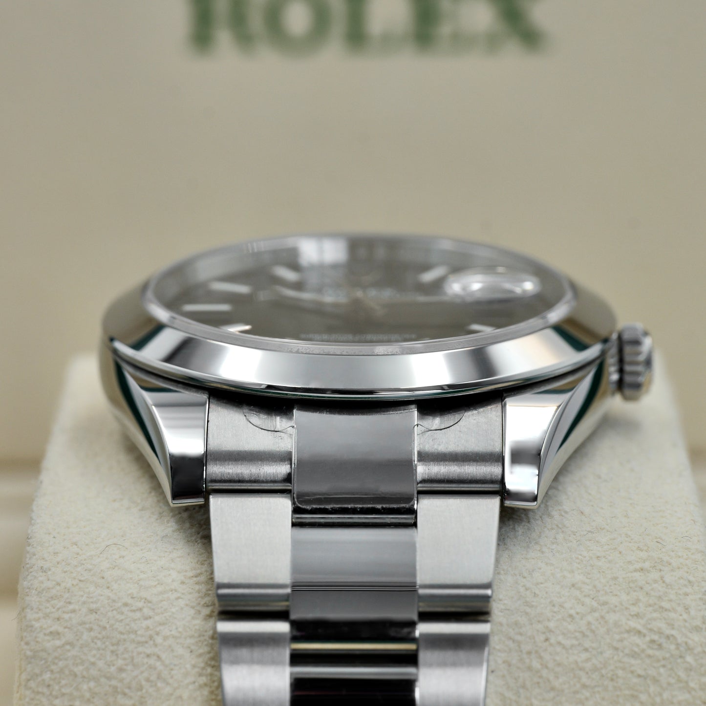 Rolex Datejust 41 Black Dial Smooth Bezel 126300 - Full Set (2025)