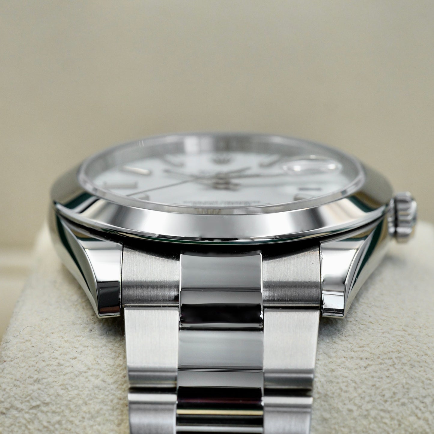 Rolex Datejust 41 White Baton Dial 126300 - Full Set (2021)