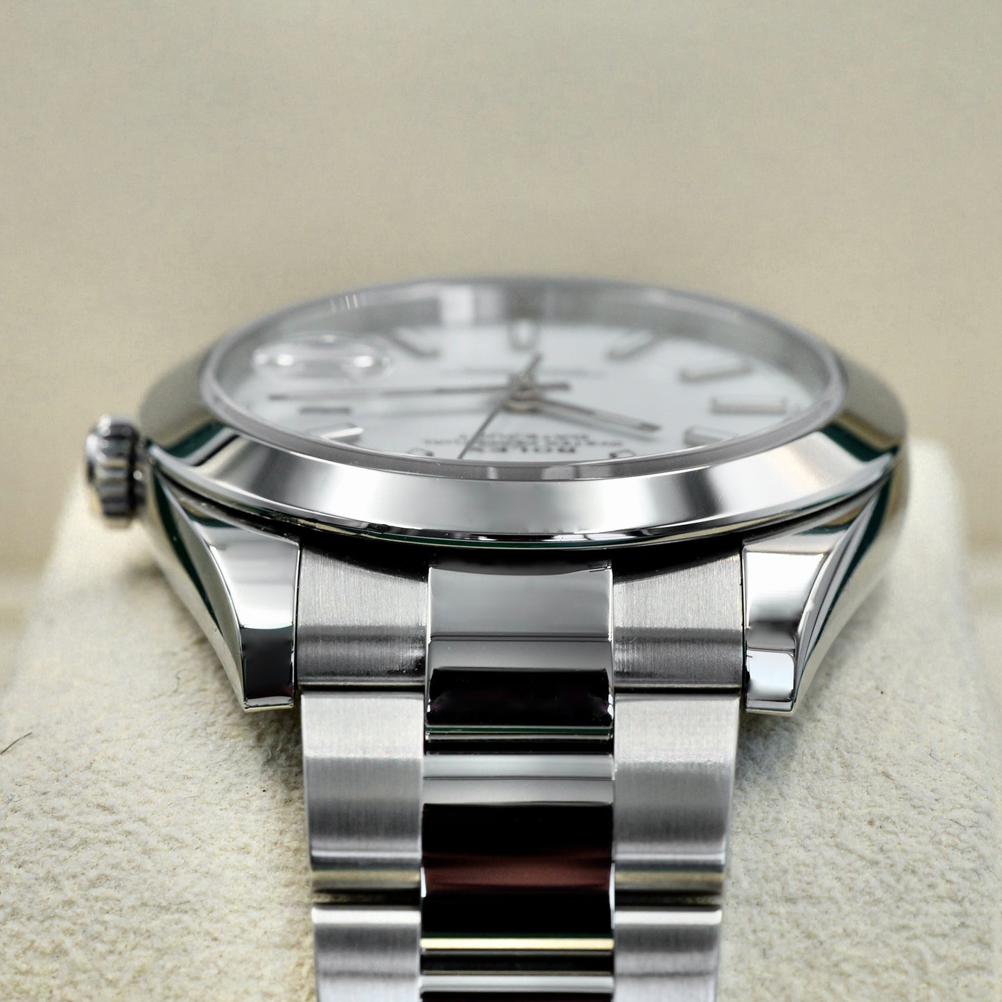 Rolex Datejust 41 White Baton Dial 126300 - Full Set (2021)