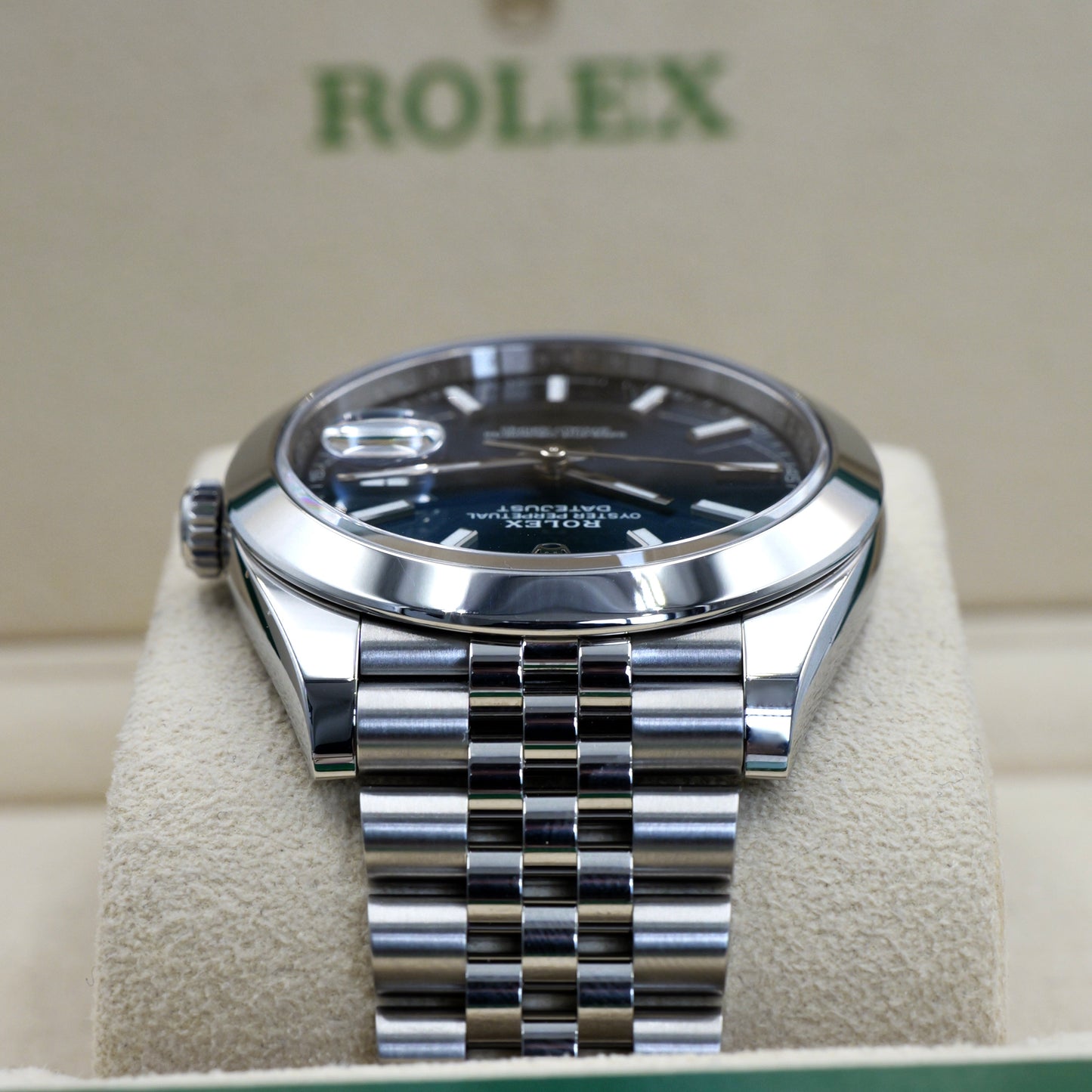 Rolex Datejust 41 Blue Dial Smooth Jubilee 126300 - Full Set (2025)