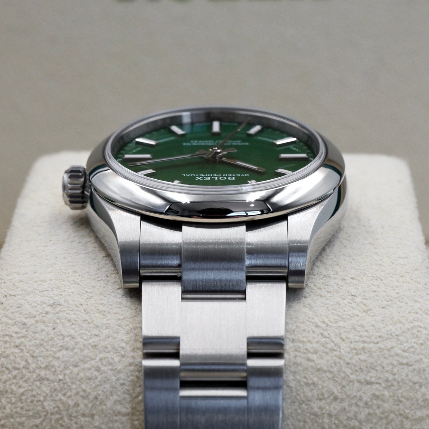 Rolex Oyster Perpetual 31 Green 277200 - Full Set (2025)
