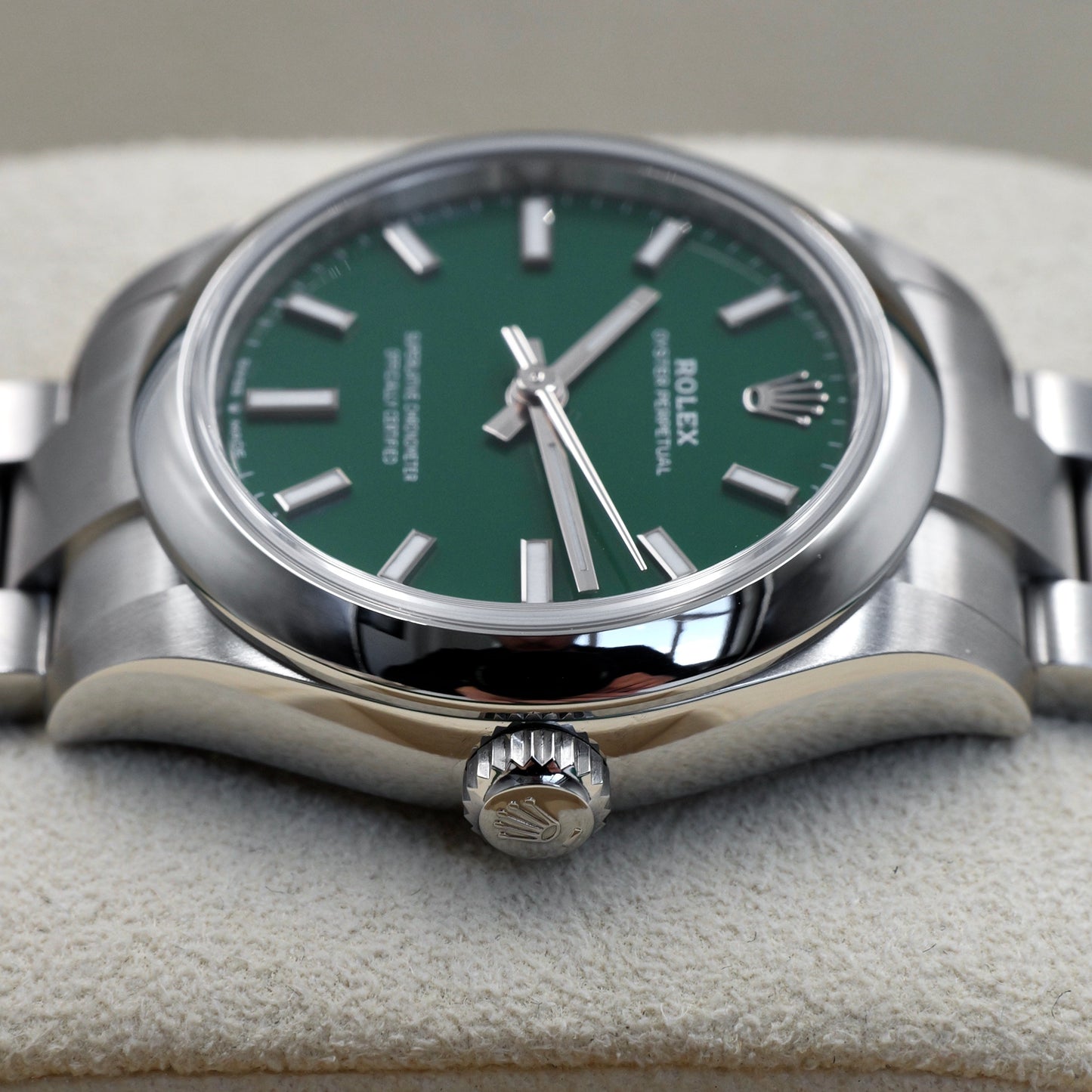 Rolex Oyster Perpetual 31 Green 277200 - Full Set (2025)