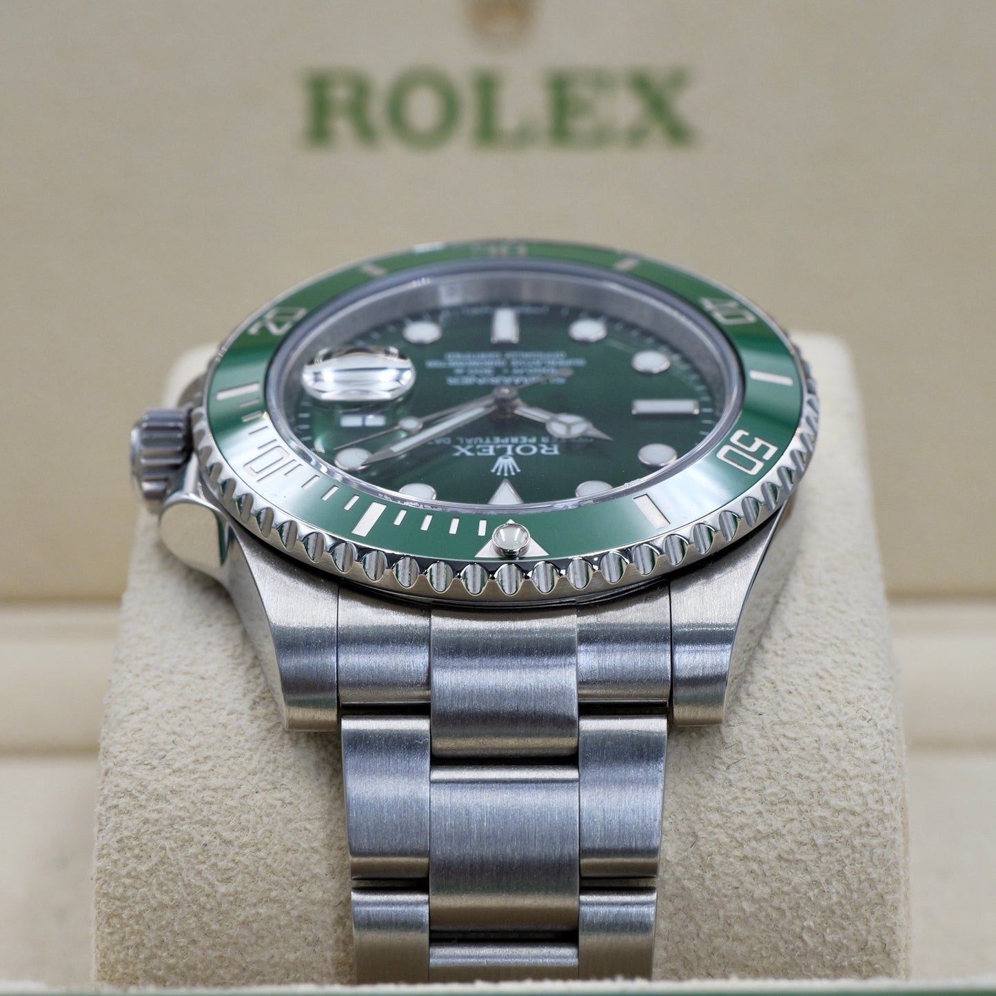Rolex Submariner Date 'Hulk' 116610LV - Full Set (2015)