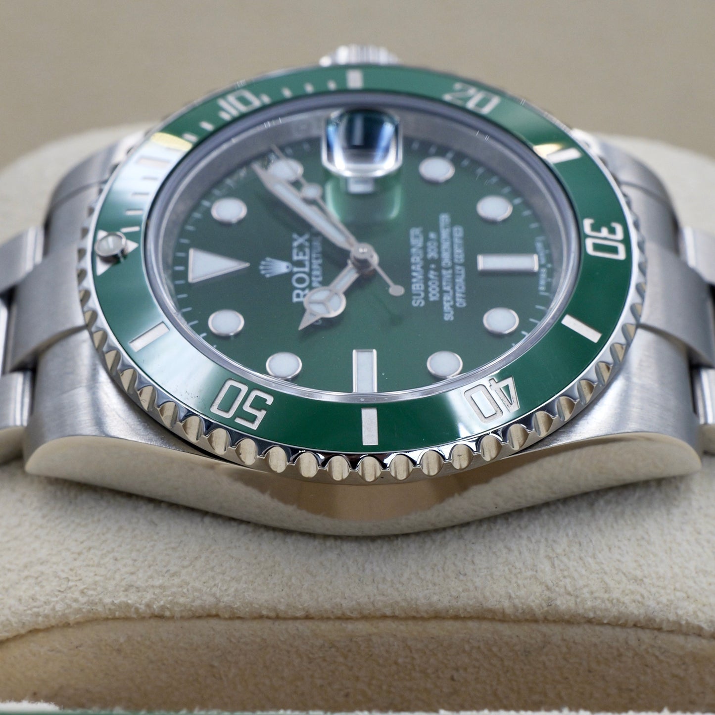 Rolex Submariner Date 'Hulk' 116610LV - Full Set (2015)