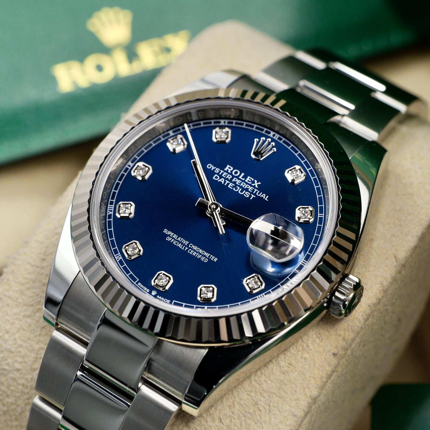 Rolex Datejust 41 Diamond Dot Dial Oyster 126334 - Full Set (2023)