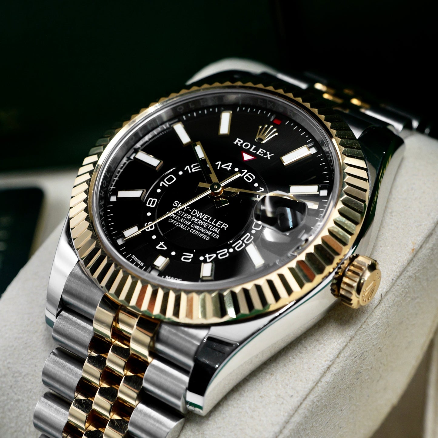 Rolex Sky-Dweller Steel & Yellow Gold Black Dial 326933 - Full Set (2023)