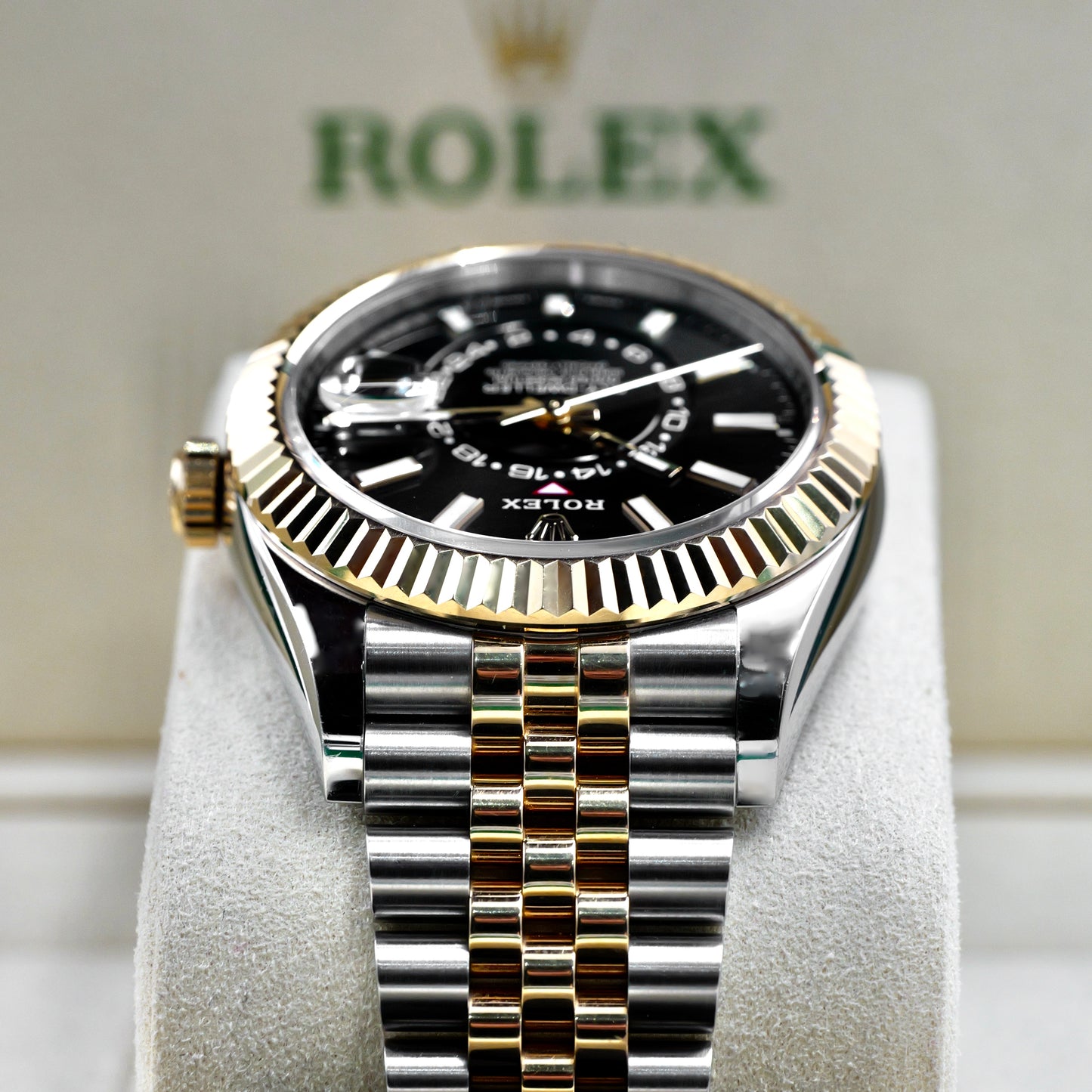 Rolex Sky-Dweller Steel & Yellow Gold Black Dial 326933 - Full Set (2023)