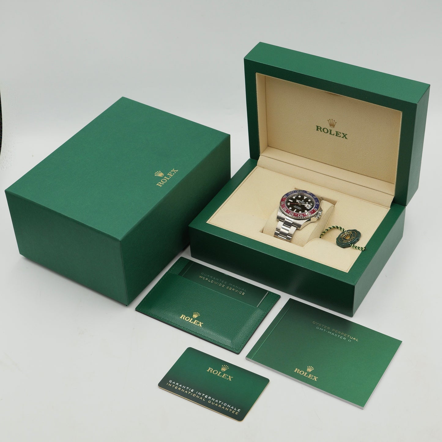 Rolex GMT-Master II 'Pepsi' 126710BLRO Oyster - Full Set (2025)