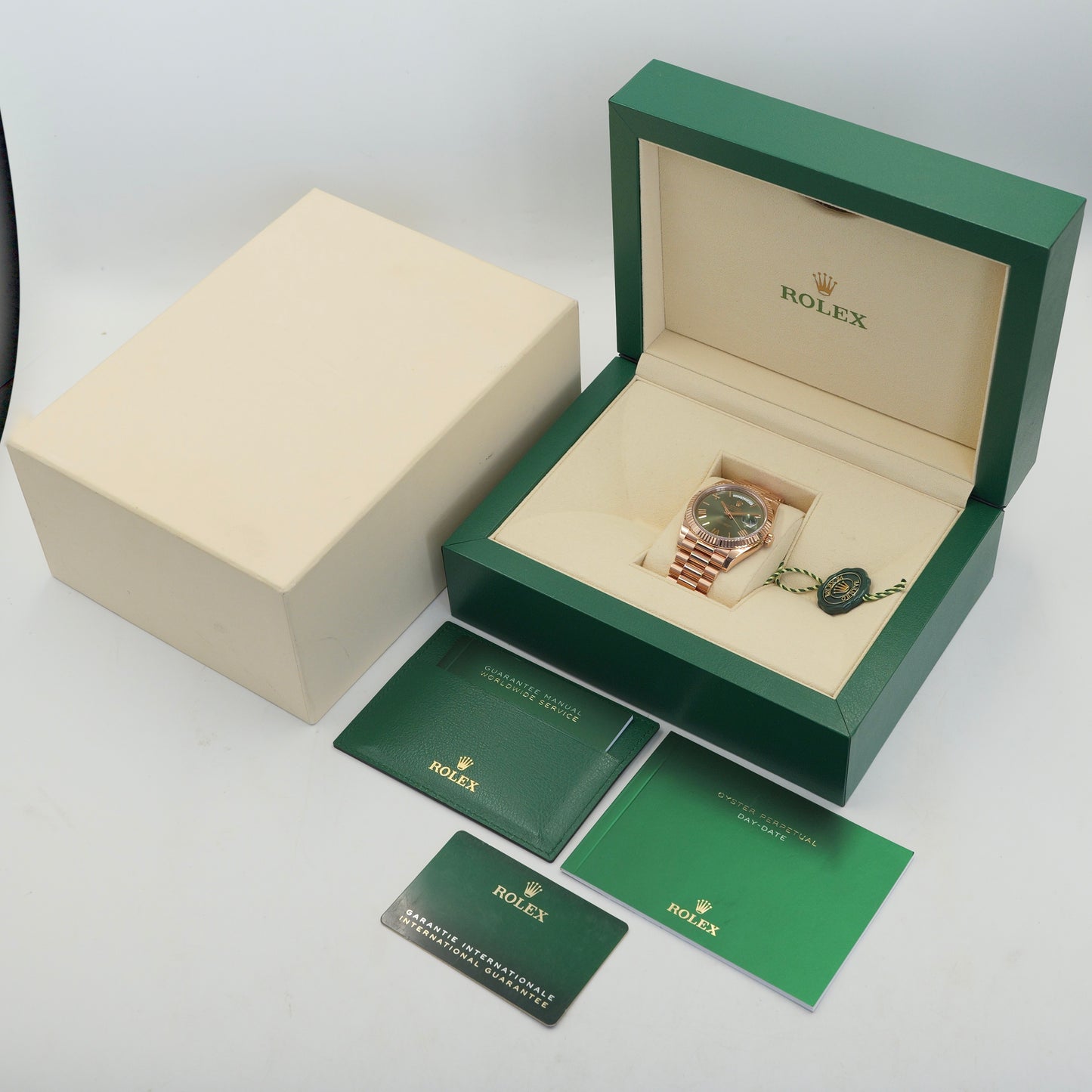 Rolex Day-Date 40 Olive Rose Gold 228235 - Full Set (2021)