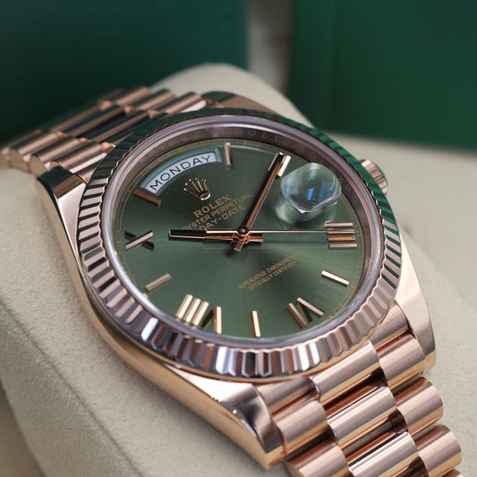 Rolex Day-Date 40 Olive Rose Gold 228235 - Full Set (2020)