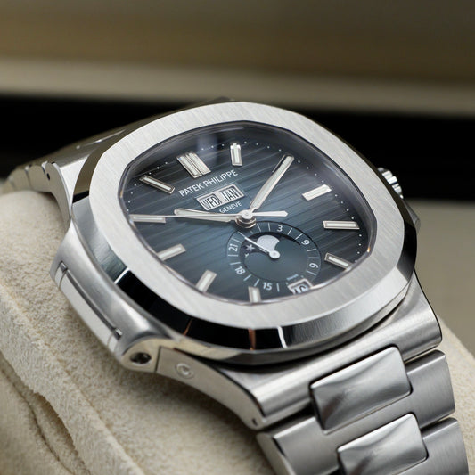 Patek Philippe Nautilus Price on request 5726/1A-014 - Full Set (2023)