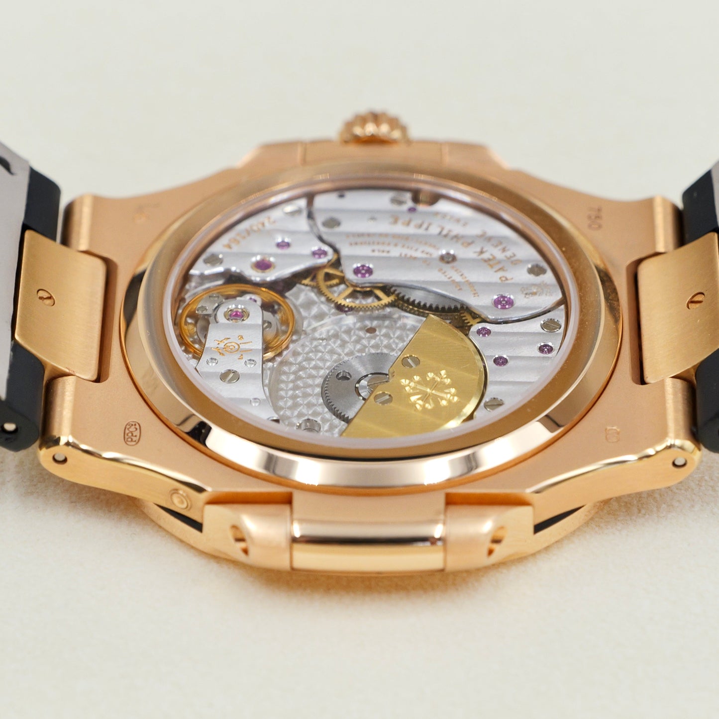 Patek Philippe Nautilus 5712/1R-001 - Full Set (2008)