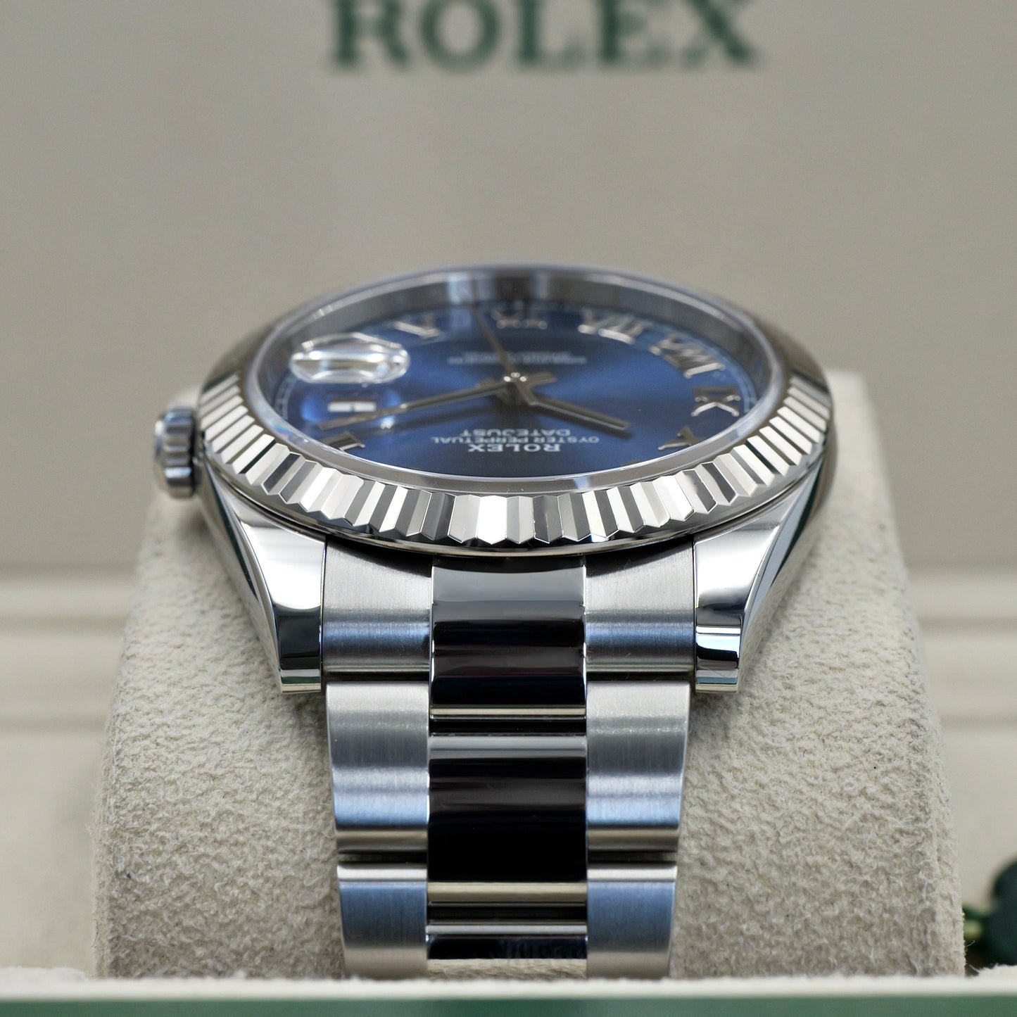 Rolex Datejust 41 Azzurro Blue Fluted Oyster 126334 - Full Set (2024)