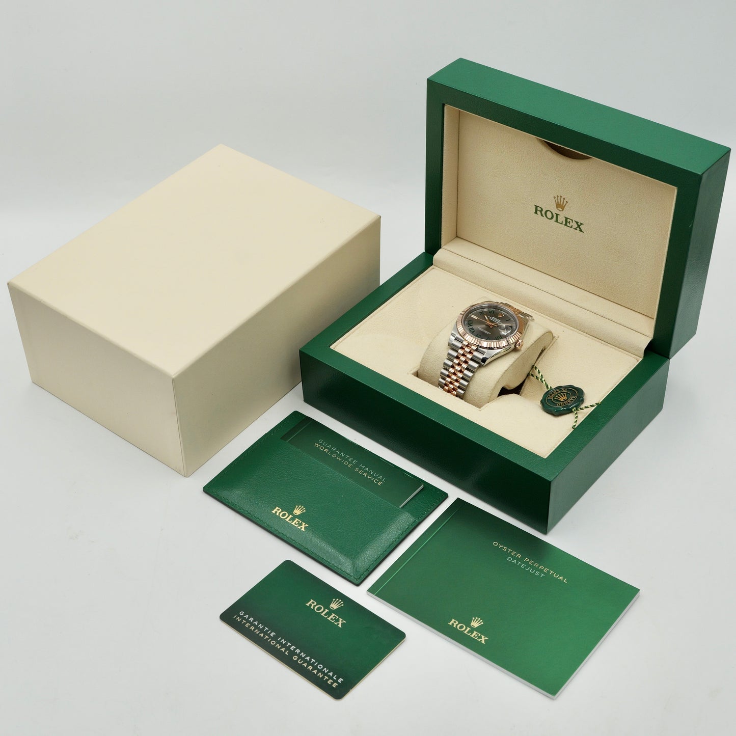 Rolex Datejust 41 Wimbledon Fluted Jubilee 126331 - Full Set (2022)