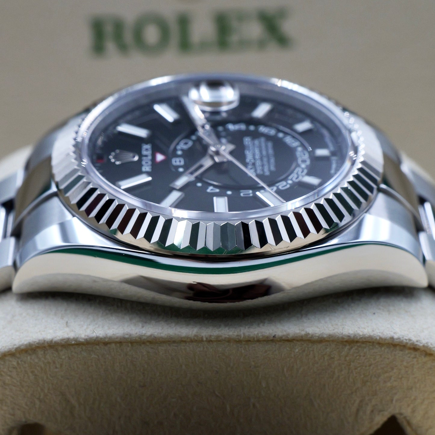 Rolex Sky-Dweller Black Dial 336934 Full Set 2023