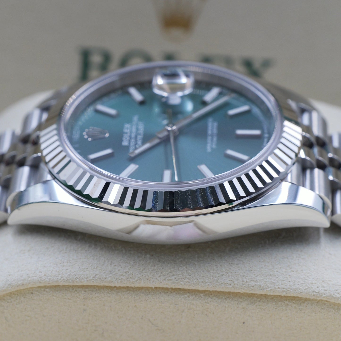 Rolex Datejust 41 Mint Green Fluted Jubilee 126334 - Full Set (2025)