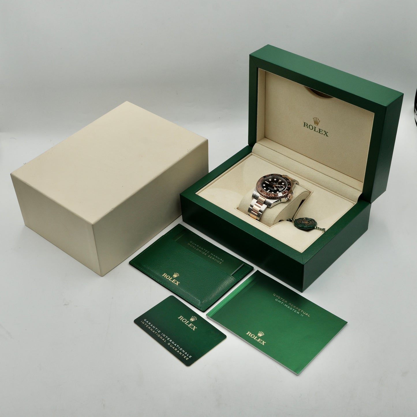 Rolex GMT-Master II Rootbeer 126711CHNR - Full Set (2022)