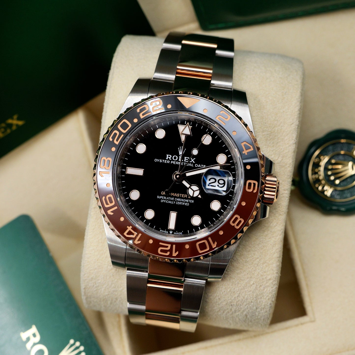 Rolex GMT-Master II Rootbeer 126711CHNR - Full Set (2022)