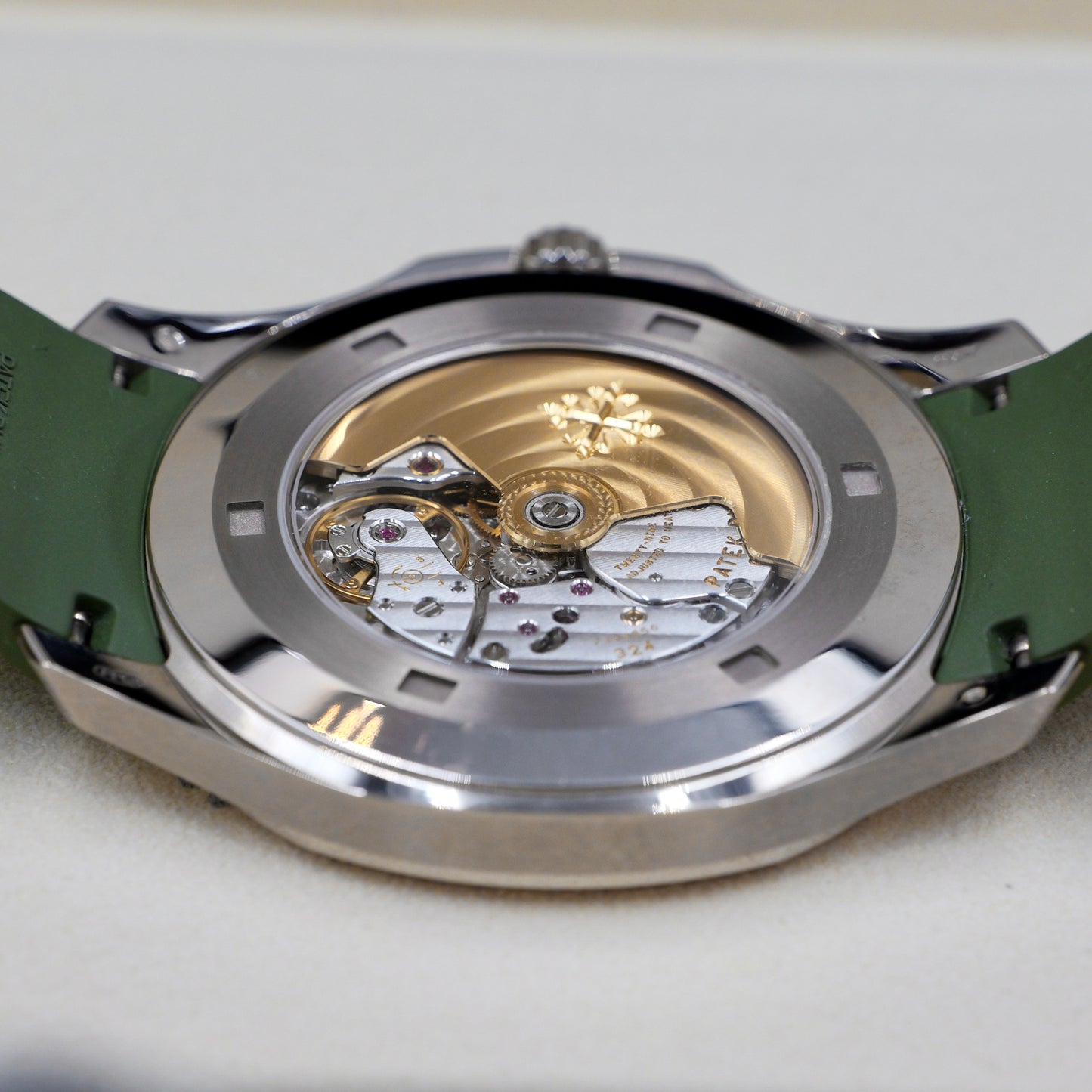 Patek Philippe Aquanaut Green 5168G-010 - Full Set (2024)