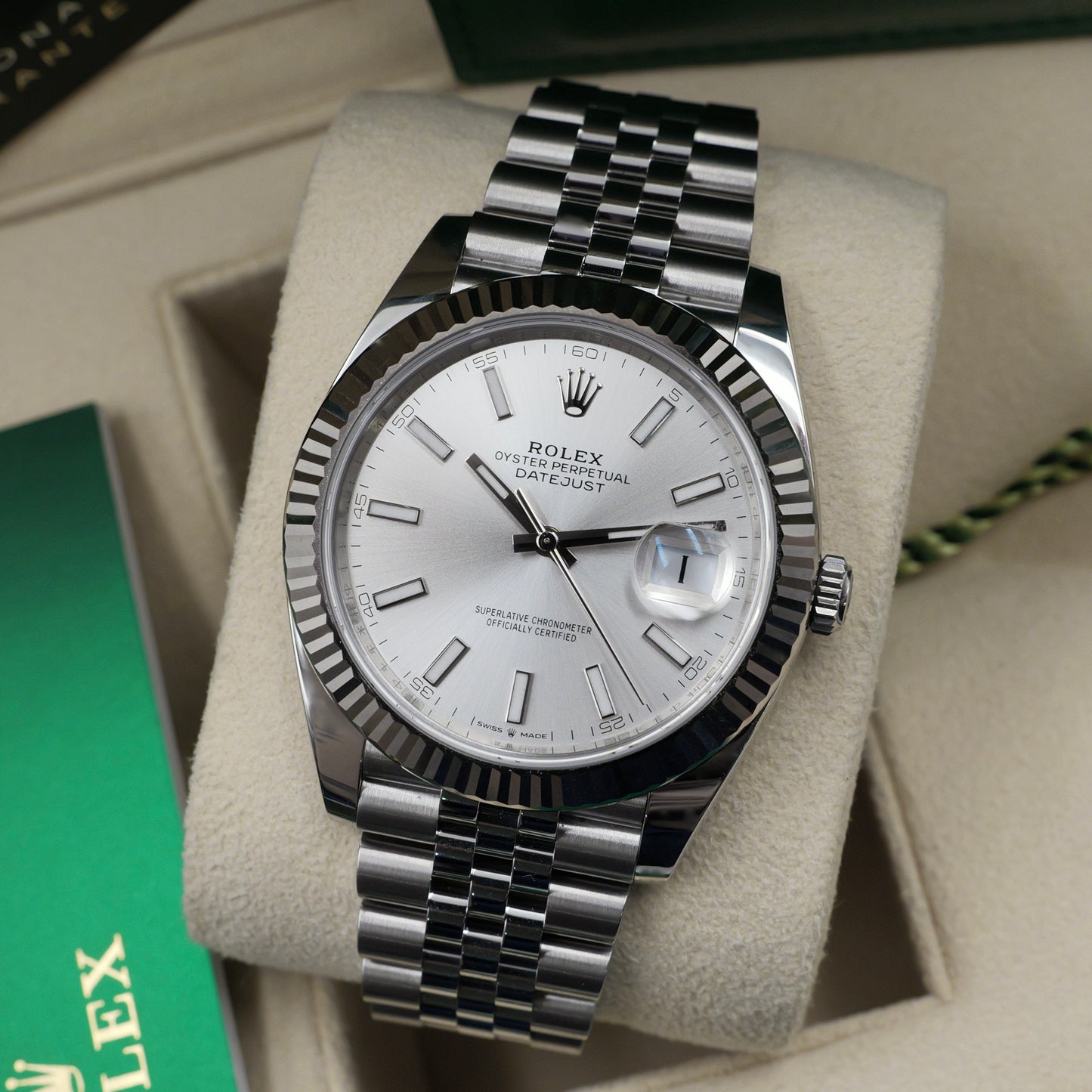 Datejust 41 Silver Baton Dial 126334 - Full Set 2025