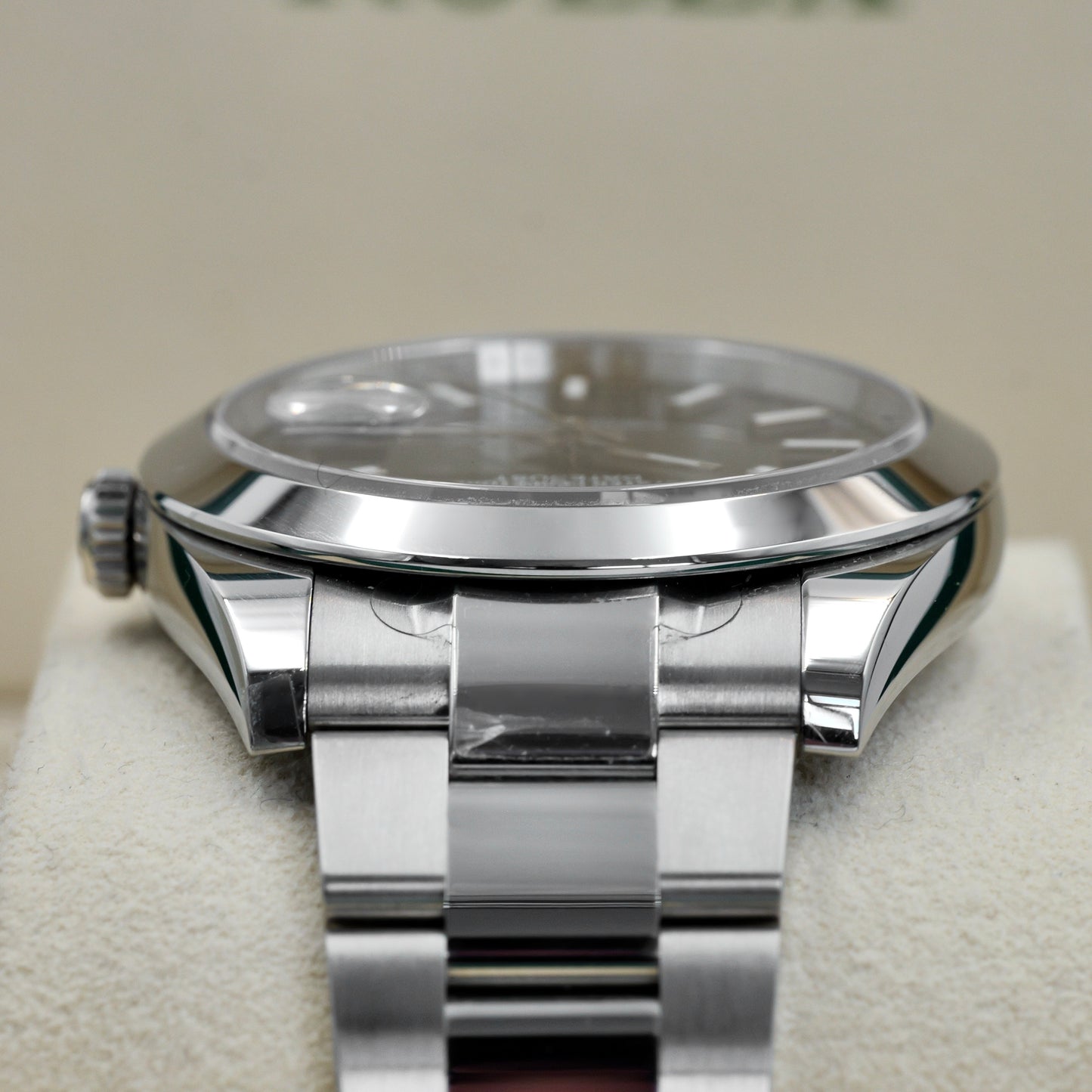 Rolex Datejust 41 Black Dial Smooth Bezel 126300 - Full Set (2025)