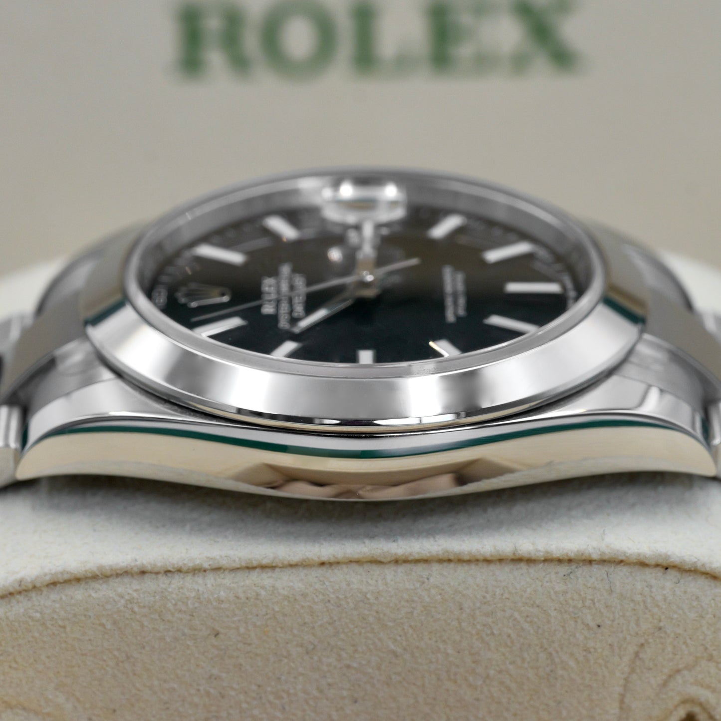 Rolex Datejust 41 Black Dial Smooth Bezel 126300 - Full Set (2025)