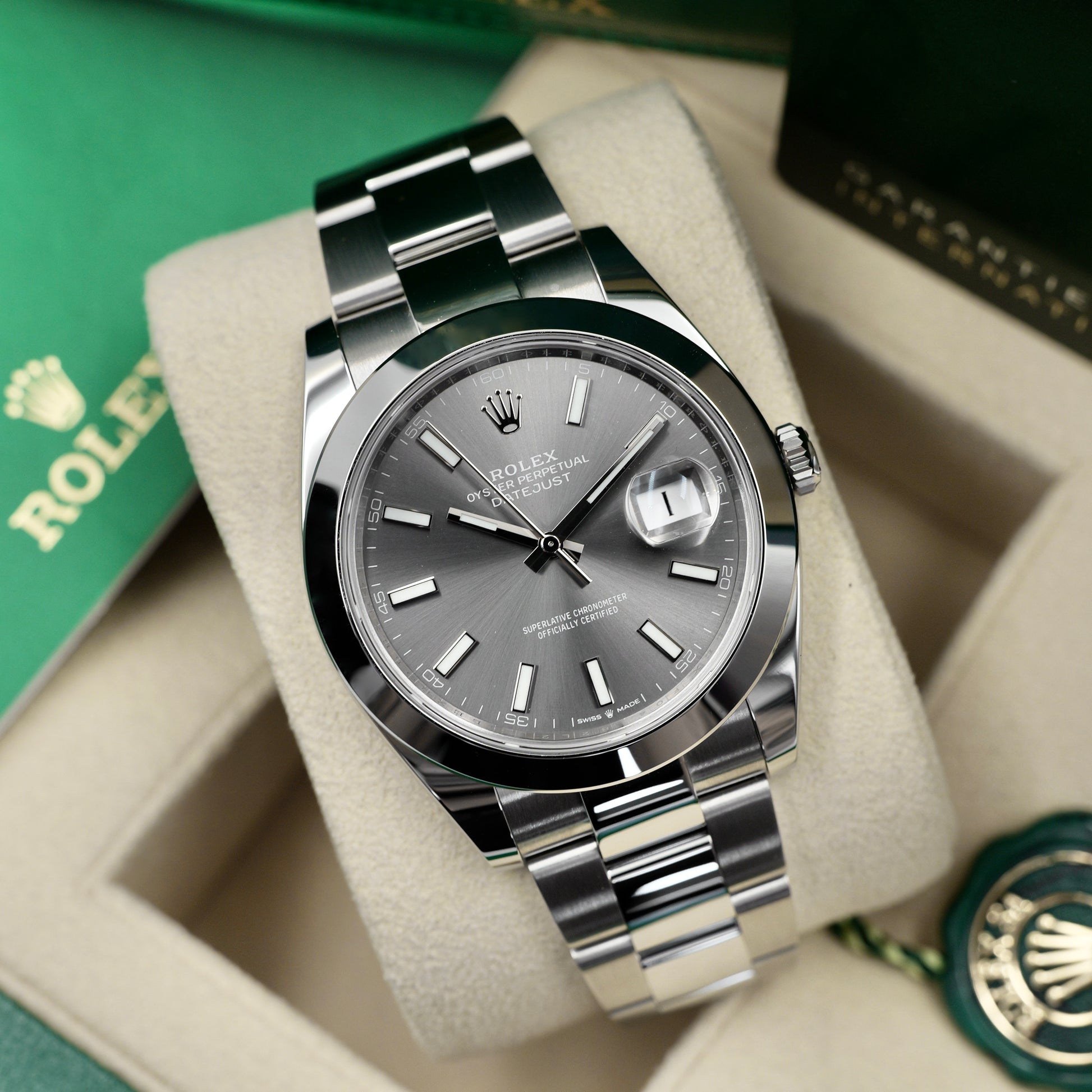 Rolex Datejust 41 Rhodium Dial Smooth Oyster 126300 Full Set