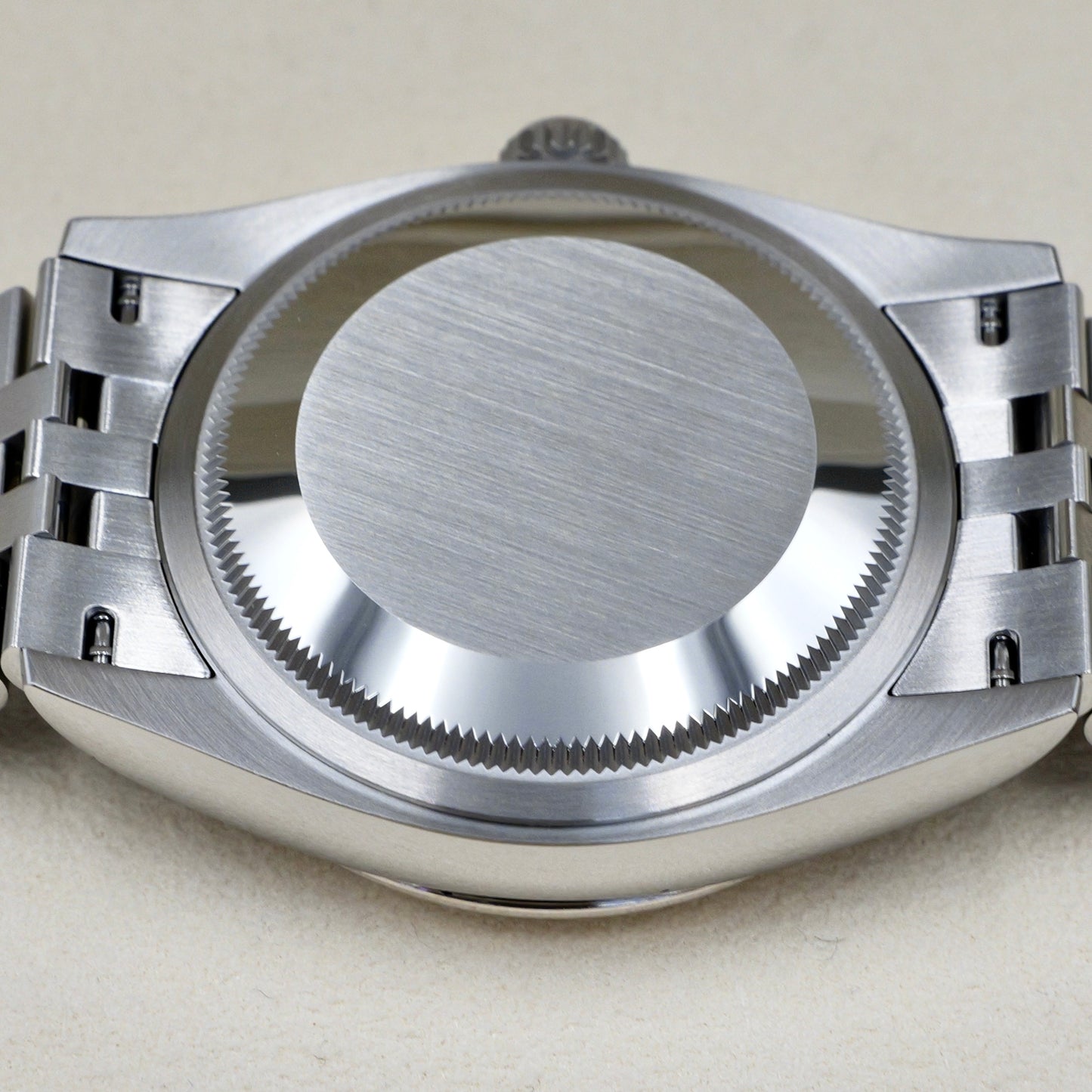 Rolex Datejust 41 Rhodium Dial Fluted Jubilee 126334 - Full Set (2024)