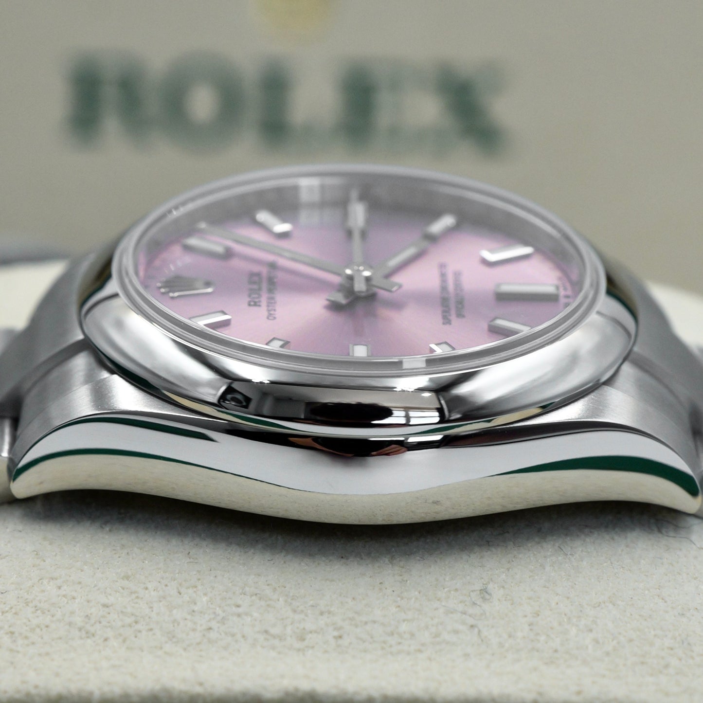 Rolex Oyster Perpetual 31 Pink 277200 - Full Set (2025)