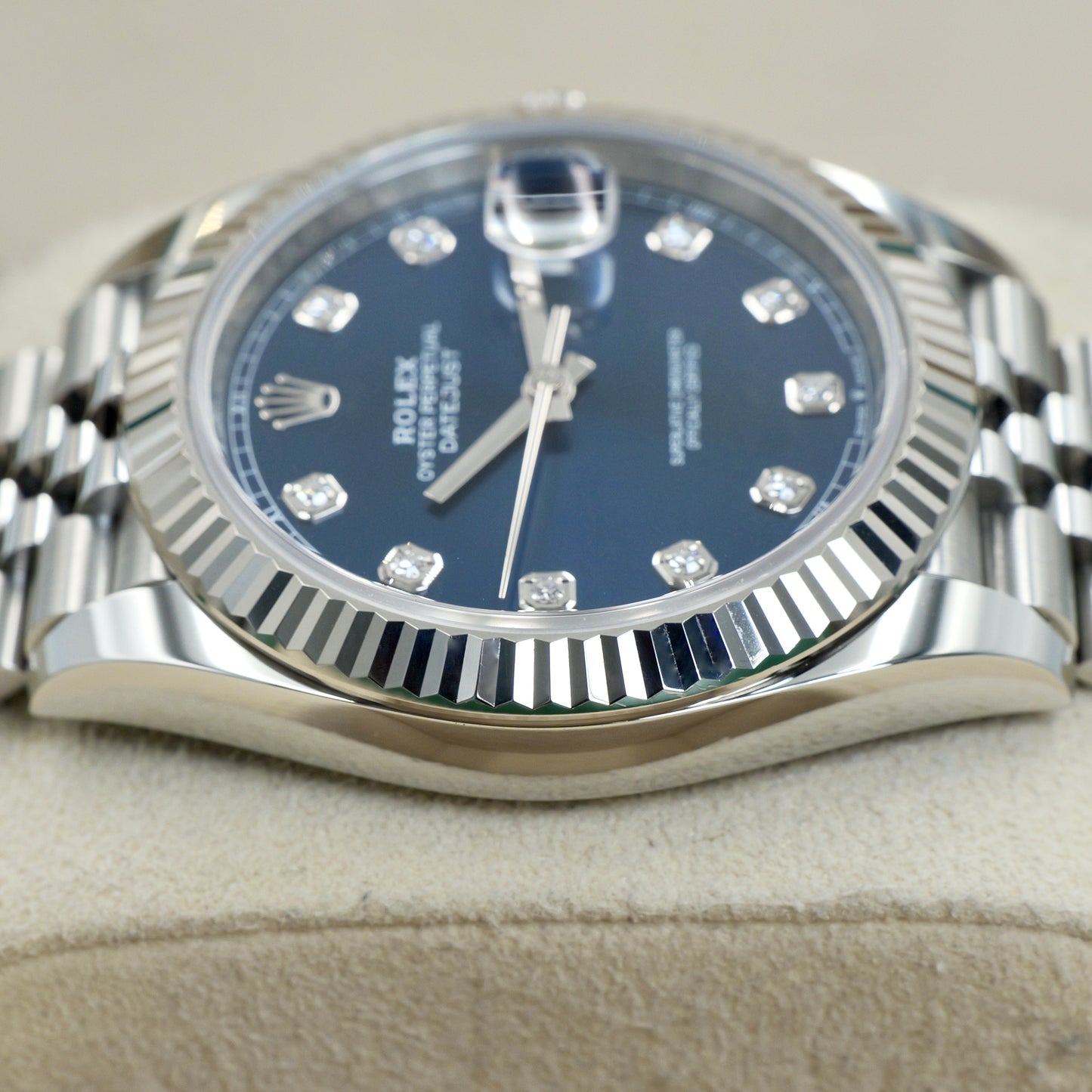 Rolex Datejust 41 Diamond Dot Dial Jubilee 126334 - Full Set (2023)