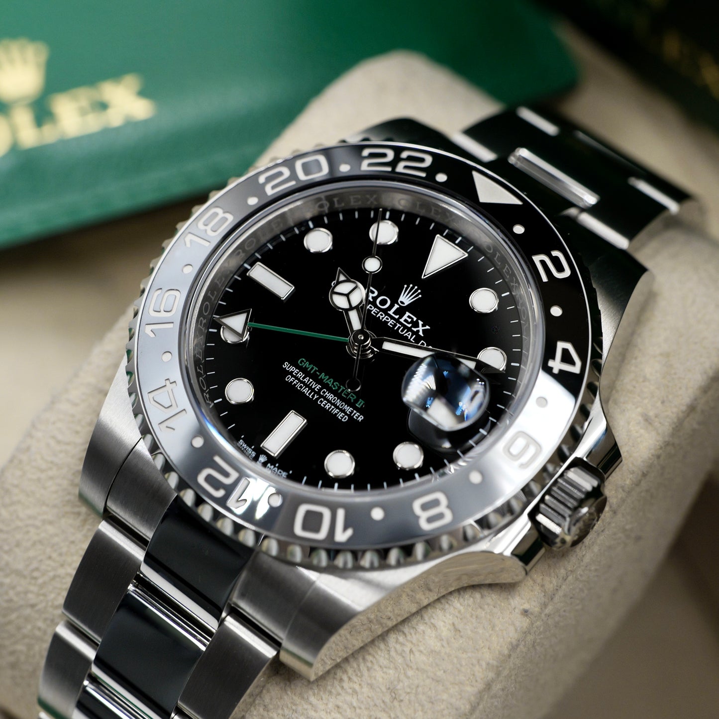 Rolex GMT-Master II Bruce Wayne Oyster 126710GRNR - Full Set (2025)