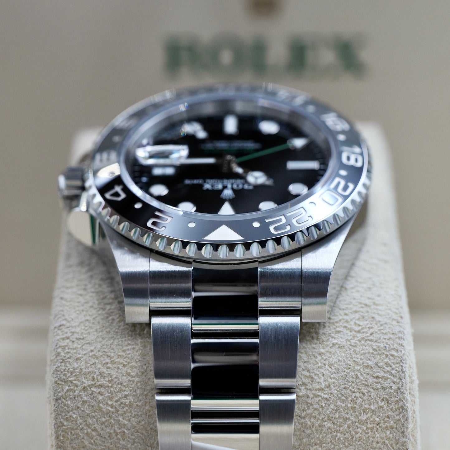 Rolex GMT-Master II Bruce Wayne Oyster 126710GRNR - Full Set (2024)