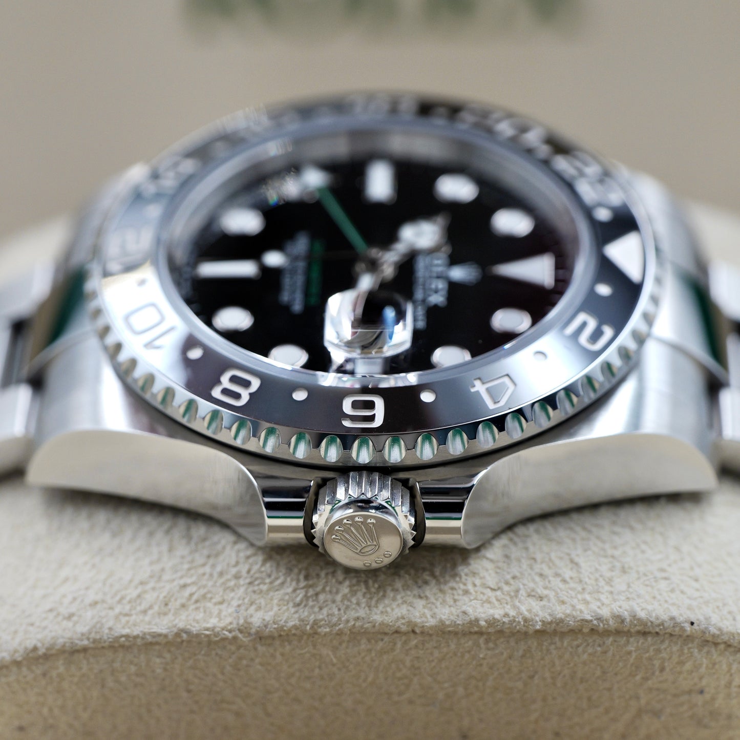 Rolex GMT-Master II Bruce Wayne Oyster 126710GRNR - Full Set (2024)