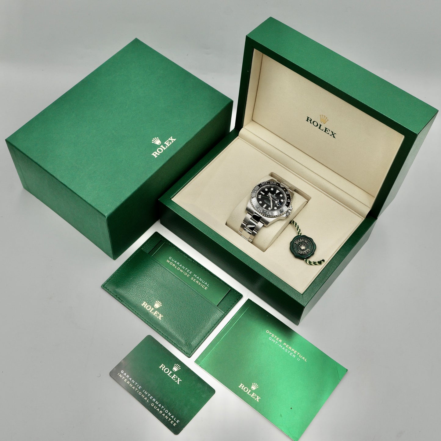 Rolex GMT-Master II Bruce Wayne Oyster 126710GRNR - Full Set (2025)
