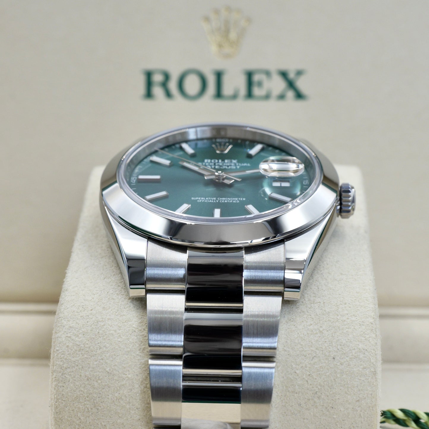 Rolex Datejust 41 Mint Green Smooth Oyster 126300 - Full Set (2025)